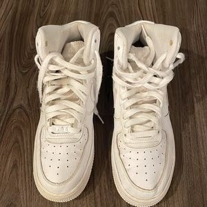 Nike white hightops size US 7Y